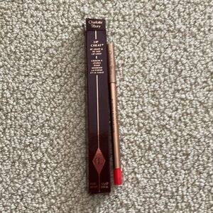 NEW Charlotte Tilbury Lip Cheat Lip Liner Kiss N Tell Bright Red Full Size NIB